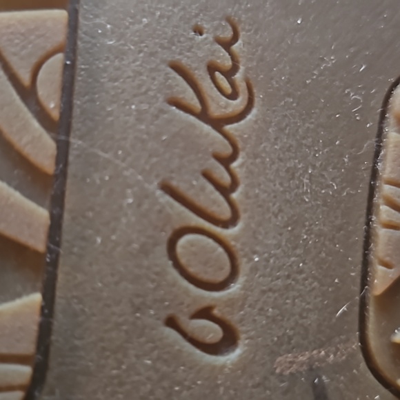 $140 9 Tooled Leather Olukai Korean Slip-ons as if new firm$ - Picture 12 of 14